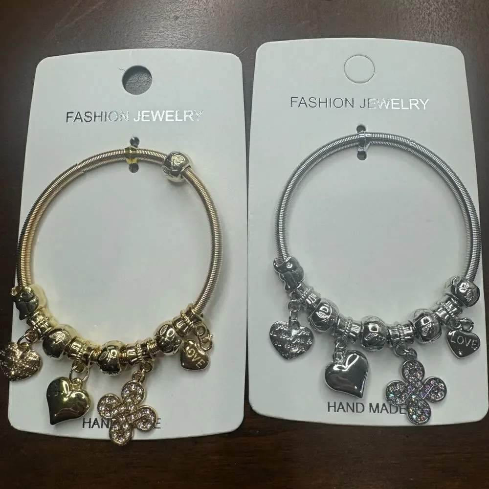 NWT Stretchy Gold or‎ Silver Tone Heart Bracelet $10 Closet Minimum Purchase